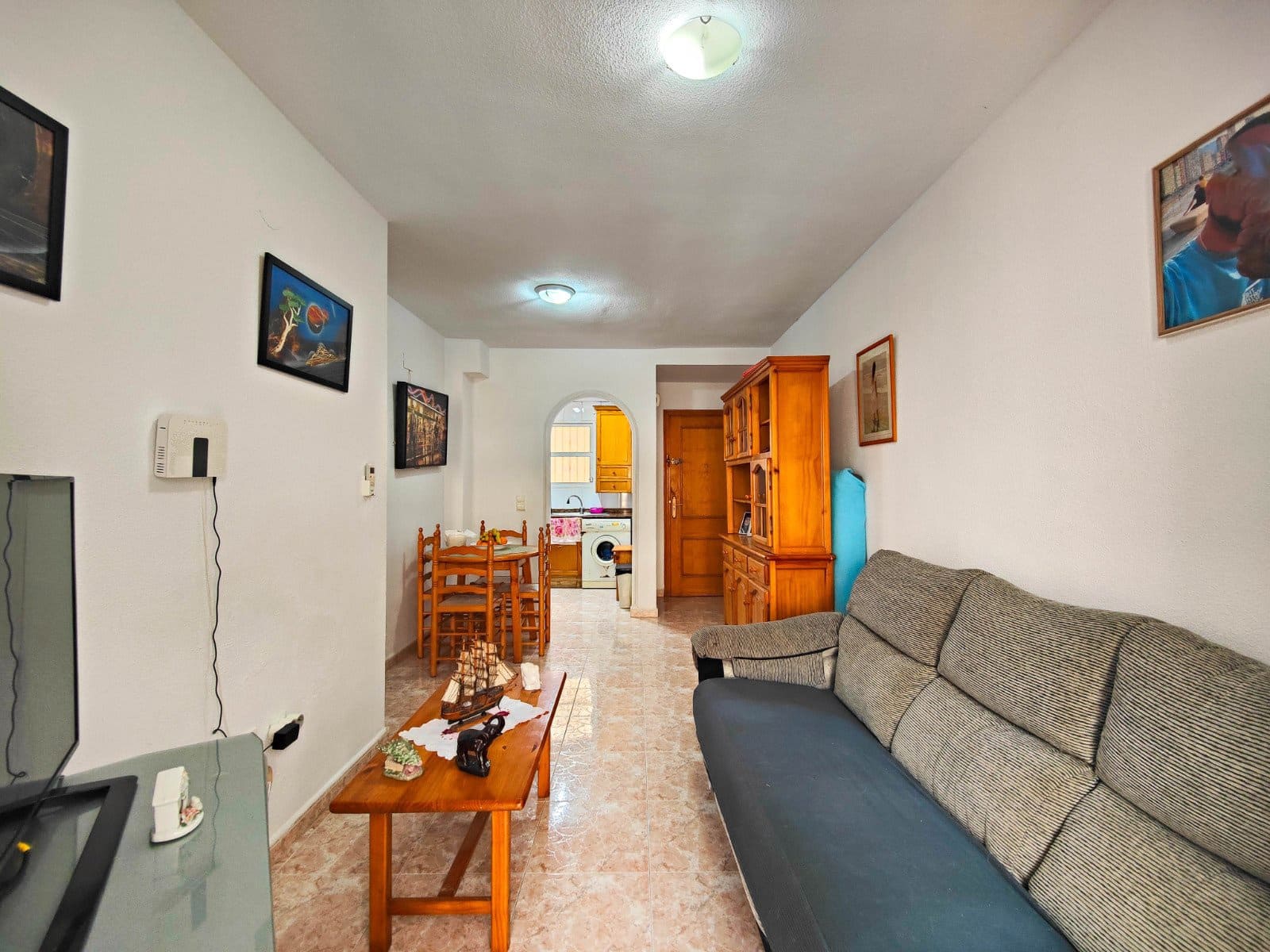 Apartamento de 2 habitaciones en Torrevieja en venta - 114.995 € (Ref: 9965911)