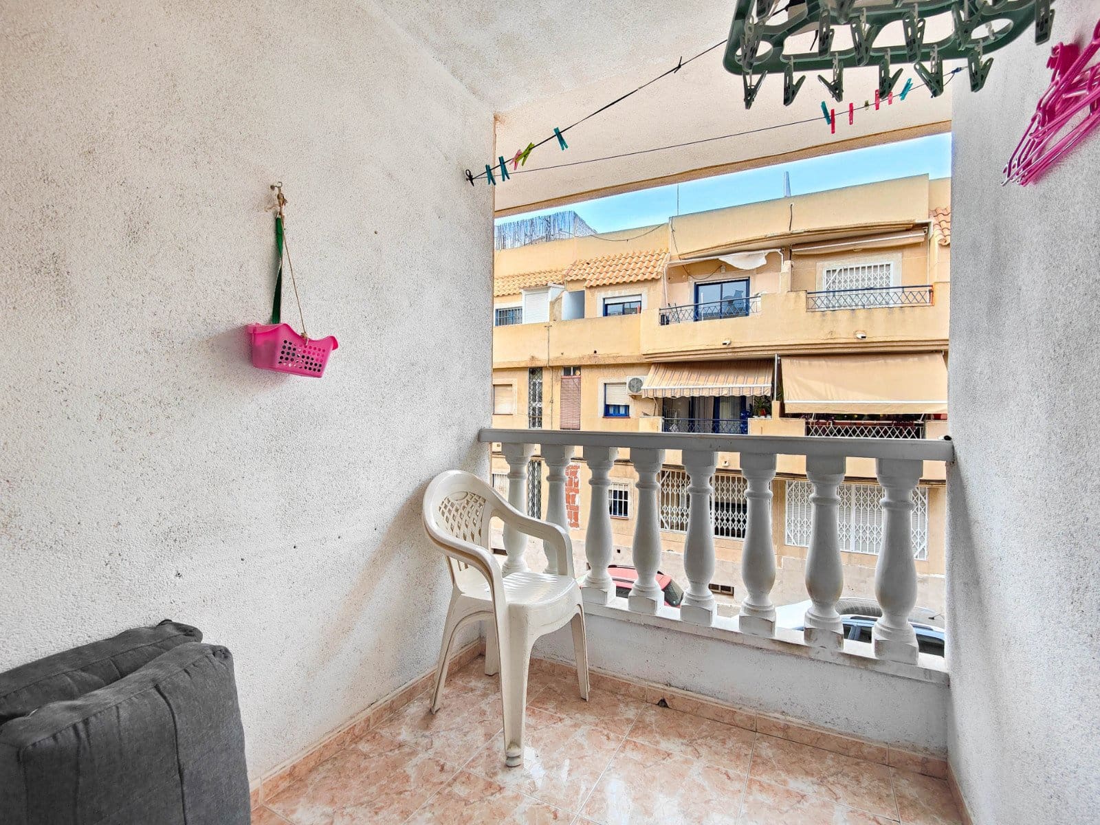 Apartamento de 2 habitaciones en Torrevieja en venta - 114.995 € (Ref: 9965911)