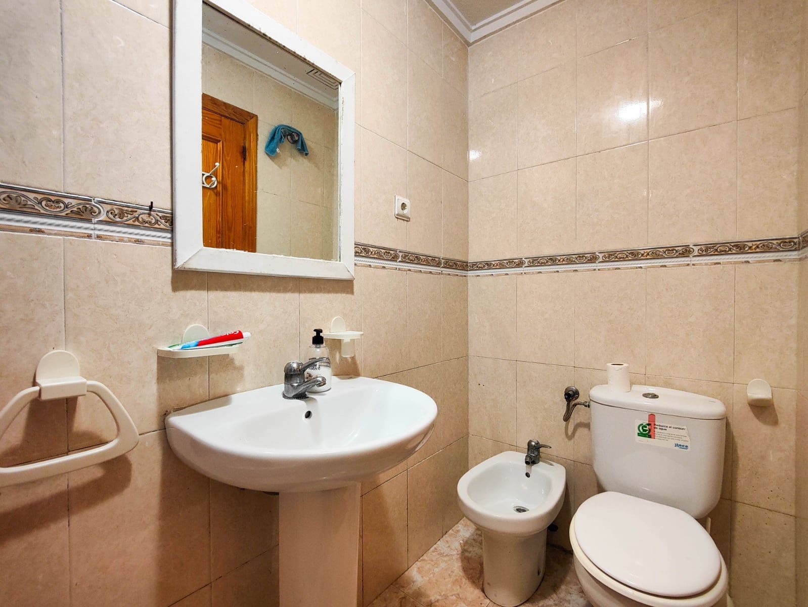 Apartamento de 2 habitaciones en Torrevieja en venta - 114.995 € (Ref: 9965911)