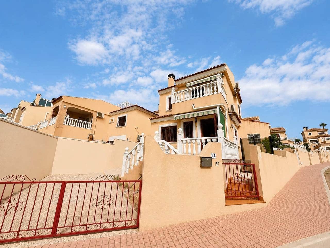 2 camera da letto Villa in vendita in Villamartin - 229.000 € (Rif: 9969034)