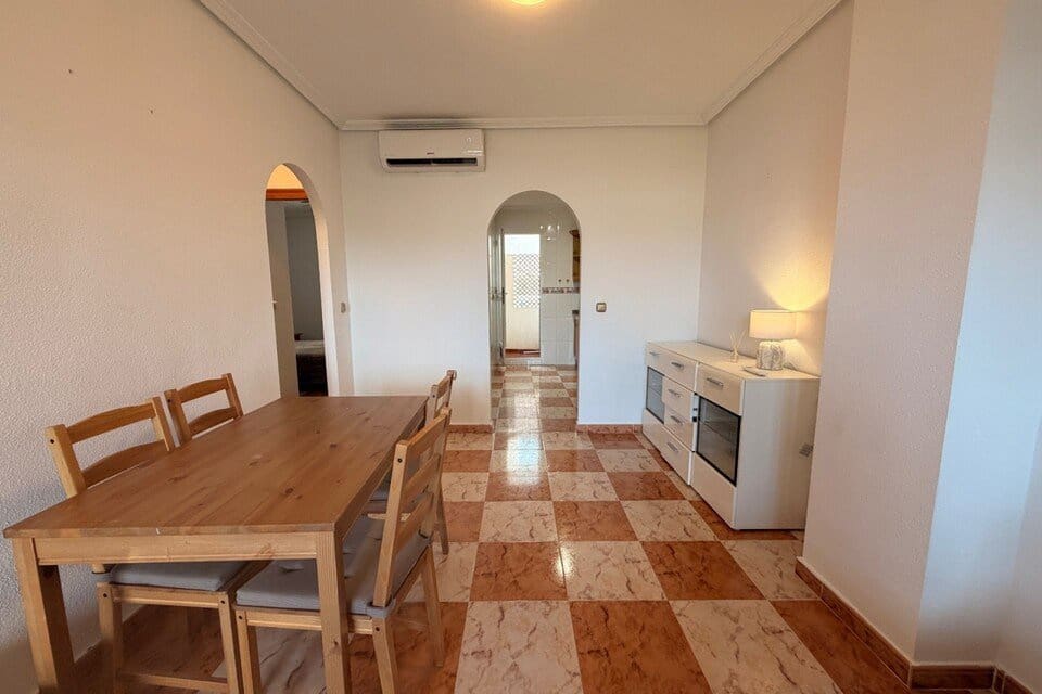 2 Zimmer Apartment zu verkaufen in Villamartin - 145.000 € (Ref: 9971519)