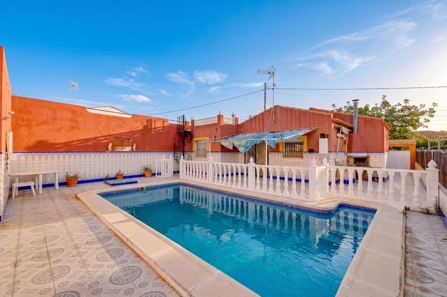 3 soveværelse Villa til salg i La Zenia, Orihuela med swimmingpool - € 219.900 (Ref: 9983257)