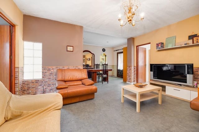 3 soveværelse Villa til salg i La Zenia, Orihuela med swimmingpool - € 219.900 (Ref: 9983257)