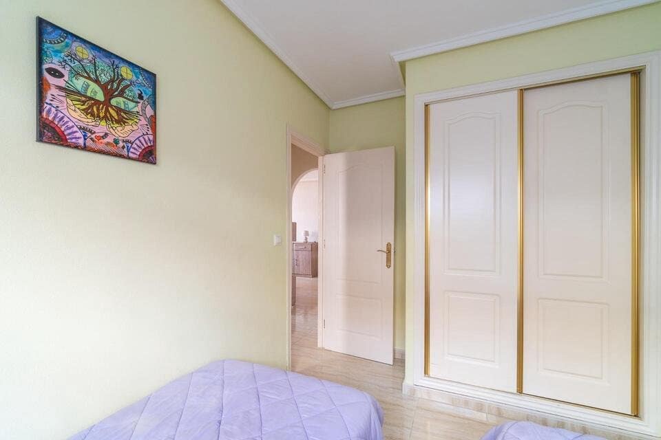 2 bedroom Apartment for sale in Villamartin - € 175,000 (Ref: 9985334)