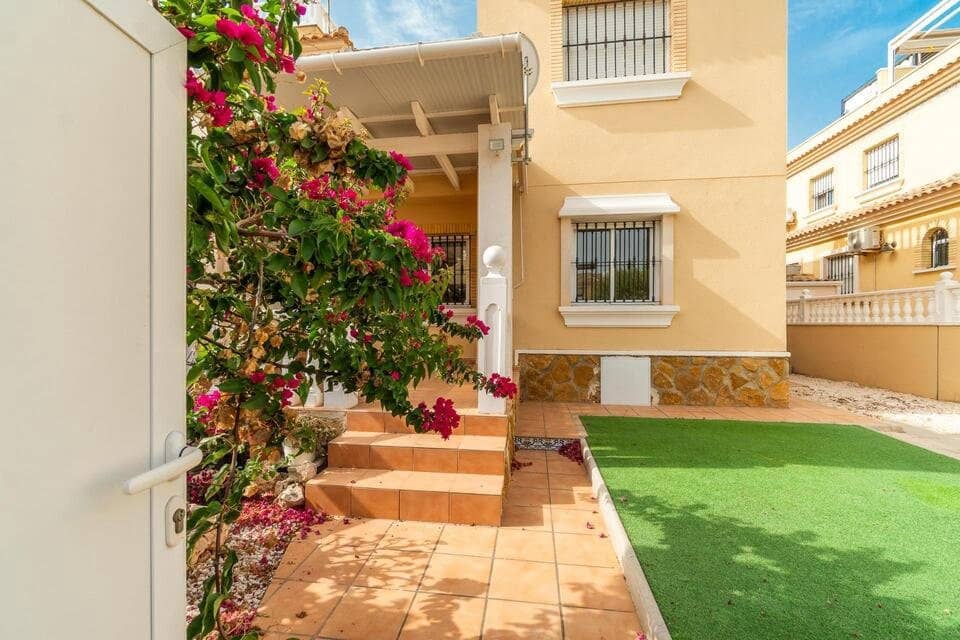 2 bedroom Apartment for sale in Villamartin - € 175,000 (Ref: 9985334)