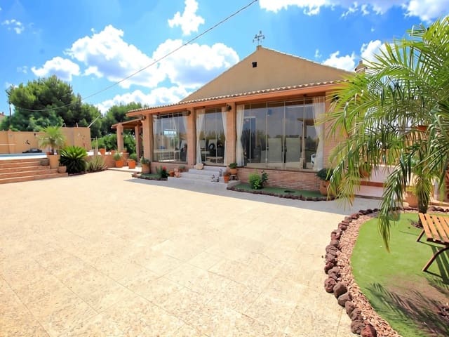 3 slaapkamer Finca/Landhuis te koop in Formentera del Segura met zwembad - € 365.000 (Ref: 9986142)