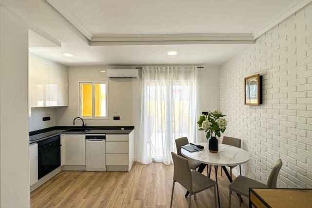 2 soverom Hus til salgs i Cabo Roig, Orihuela - € 255 000 (Ref: 9997525)