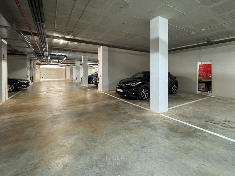 3 makuuhuone Huoneisto myytävänä paikassa Vera mukana uima-altaan 
autotalli - 449 000 € (Ref: 10124254)