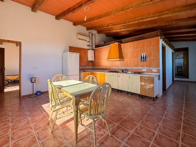 5 soverom Villa til salgs i Bedar med garasje - € 270 000 (Ref: 10159282)