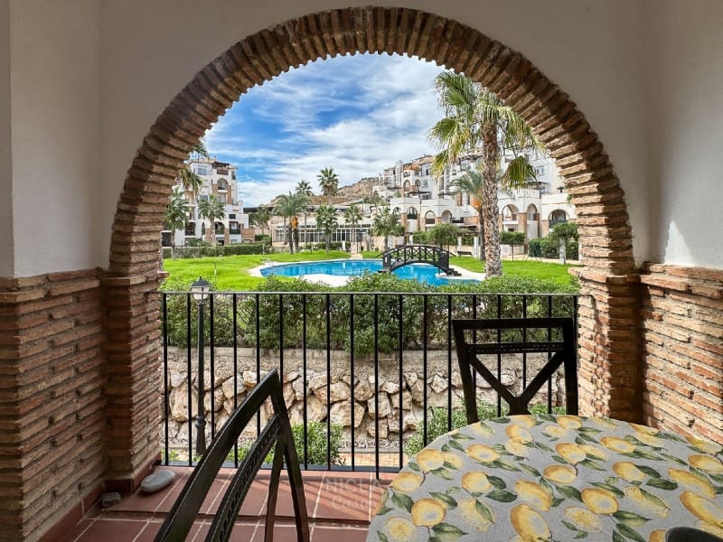 Apartamento de 2 habitaciones en Vera en venta con piscina garaje - 179.000 € (Ref: 10174538)
