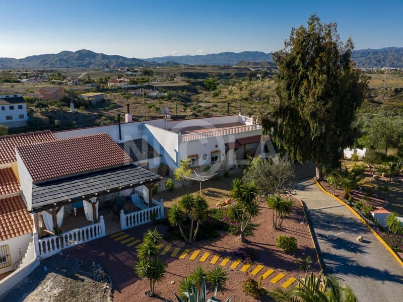 7 sovrum Finca/Hus på landet till salu i Albox med pool - 499 000 € (Ref: 5903329)