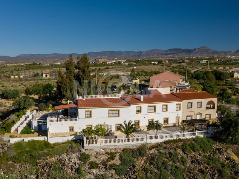 7 sovrum Finca/Hus på landet till salu i Albox med pool - 499 000 € (Ref: 5903329)