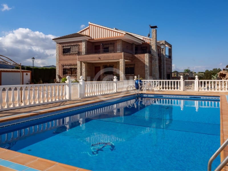 5 sypialnia Willa na sprzedaż w Purias z basenem garażem - 449 000 € (Ref: 5903374)