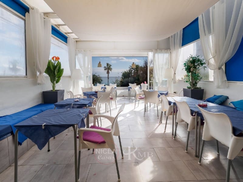 Restaurant/Bar til salgs i Mojacar med svømmebasseng - € 255 000 (Ref: 7370135)