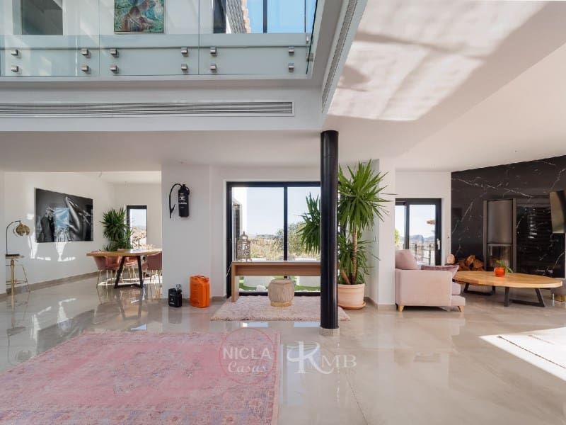 3 slaapkamer Villa te koop in San Juan de los Terreros met zwembad - € 795.000 (Ref: 7914106)