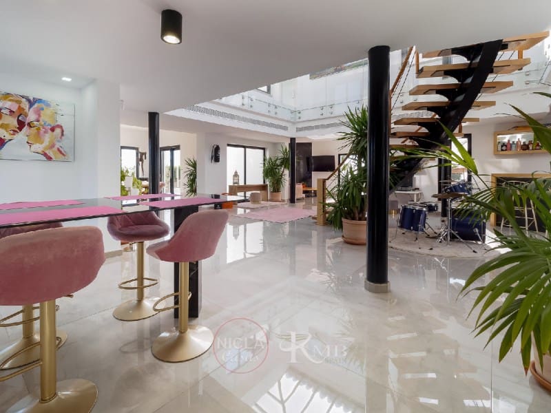 3 slaapkamer Villa te koop in San Juan de los Terreros met zwembad - € 795.000 (Ref: 7914106)