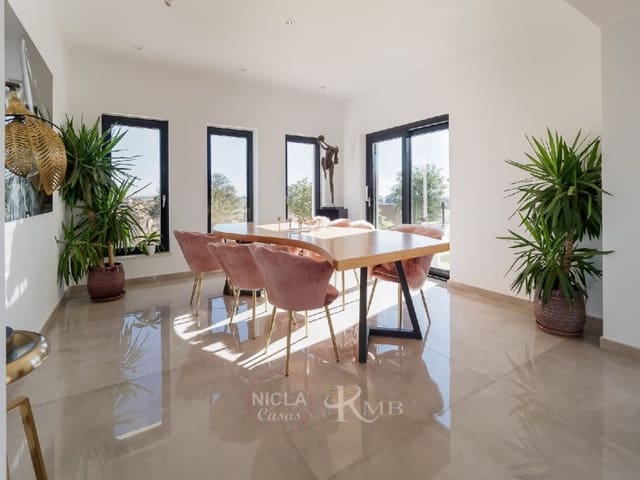 3 slaapkamer Villa te koop in San Juan de los Terreros, Pulpí met zwembad - € 795.000 (Ref: 7914106)