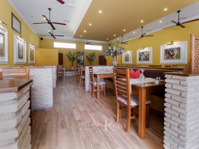 Erhverv til salg i Los Gallardos - € 179.000 (Ref: 8049442)