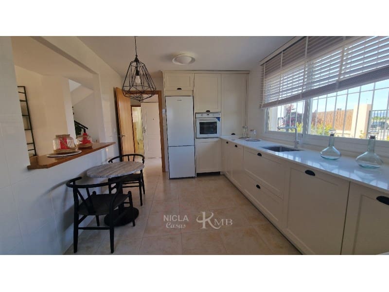 4 sovrum Villa till salu i Purias - 422 000 € (Ref: 8093899)