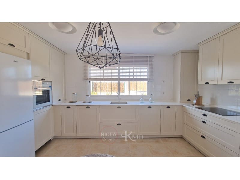 4 sovrum Villa till salu i Purias - 422 000 € (Ref: 8093899)