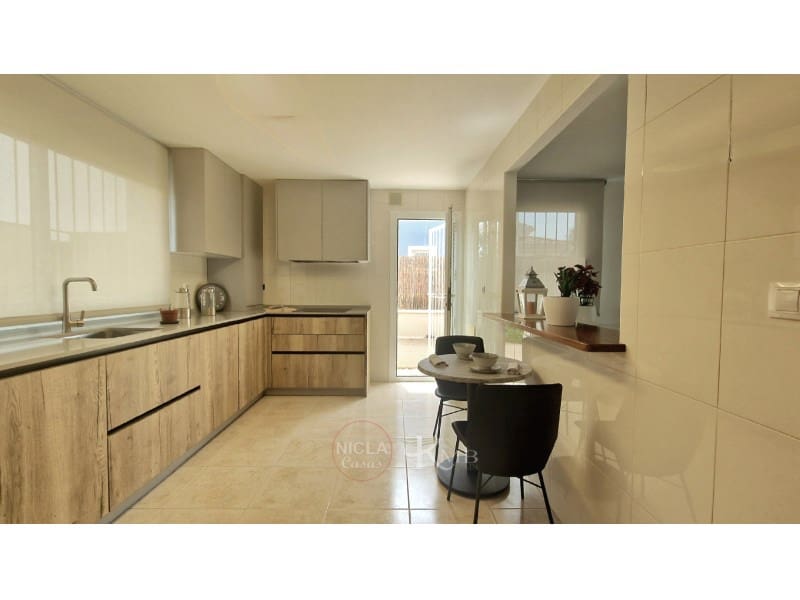 3 slaapkamer Villa te koop in Purias - € 389.000 (Ref: 8093902)