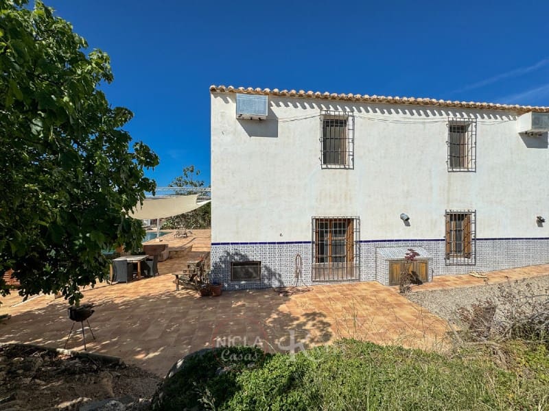 3 soveværelse Villa til salg i Antas med swimmingpool garage - € 345.000 (Ref: 8311576)