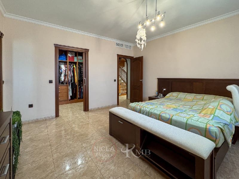 5 soveværelse Villa til salg i Antas med garage - € 399.000 (Ref: 8591179)