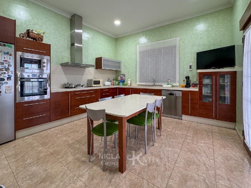 5 soveværelse Villa til salg i Antas med garage - € 399.000 (Ref: 8591179)