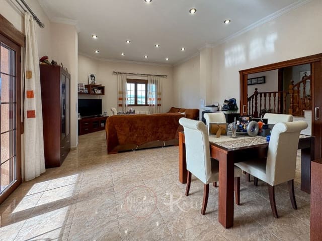 5 slaapkamer Villa te koop in Antas met garage - € 399.000 (Ref: 8591179)