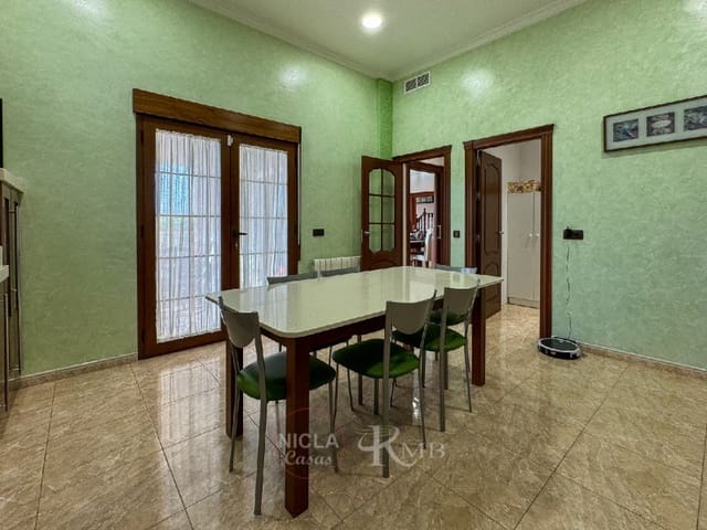 5 slaapkamer Villa te koop in Antas met garage - € 399.000 (Ref: 8591179)