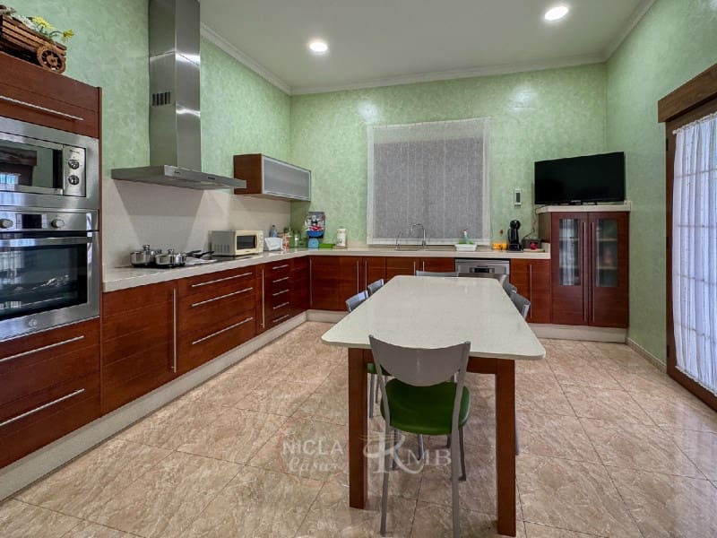 5 soveværelse Villa til salg i Antas med garage - € 399.000 (Ref: 8591179)