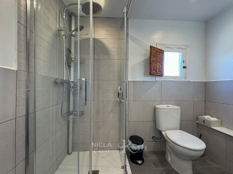 5 soverom Villa til salgs i Antas med svømmebasseng garasje - € 575 000 (Ref: 8599550)