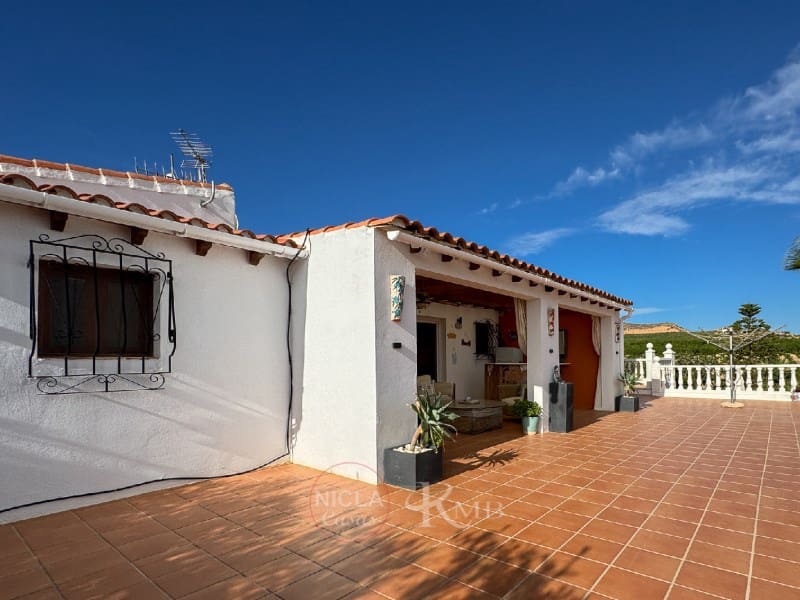 5 soverom Villa til salgs i Antas med svømmebasseng garasje - € 575 000 (Ref: 8599550)