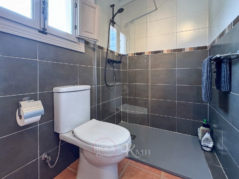 5 soverom Villa til salgs i Antas med svømmebasseng garasje - € 575 000 (Ref: 8599550)