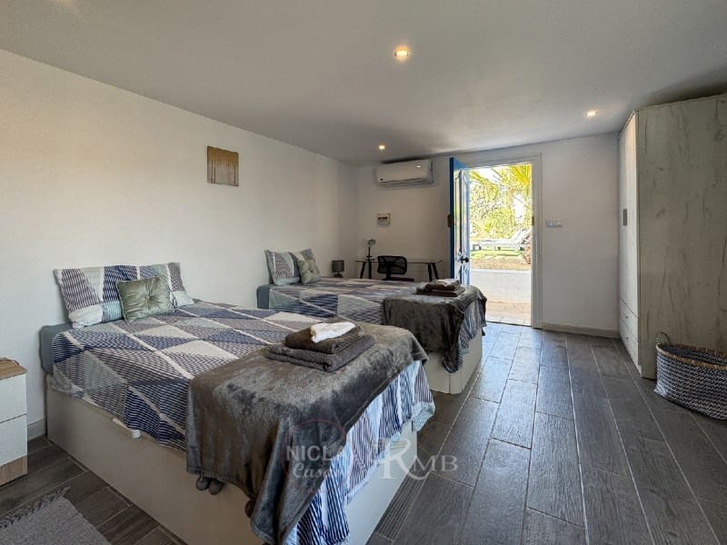 5 soverom Villa til salgs i Antas med svømmebasseng garasje - € 575 000 (Ref: 8599550)