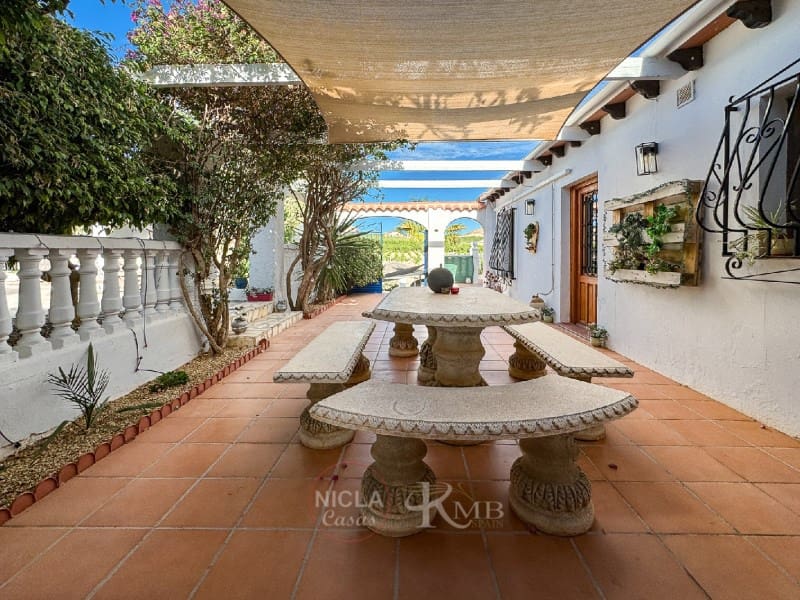 5 soverom Villa til salgs i Antas med svømmebasseng garasje - € 575 000 (Ref: 8599550)