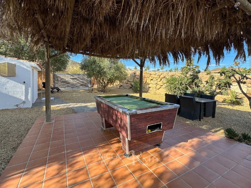 5 soverom Villa til salgs i Antas med svømmebasseng garasje - € 575 000 (Ref: 8599550)