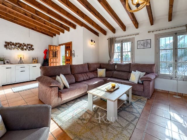 5 soveværelse Villa til salg i Antas med swimmingpool garage - € 575.000 (Ref: 8599550)