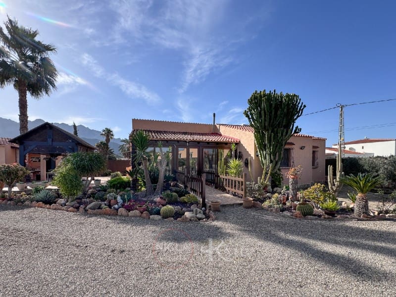 Chalet de 3 habitaciones en Mojácar en venta con piscina garaje - 398.000 € (Ref: 8770815)