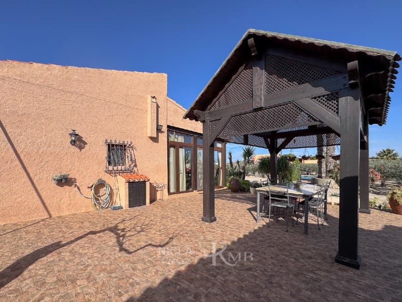 Chalet de 3 habitaciones en Mojácar en venta con piscina garaje - 398.000 € (Ref: 8770815)