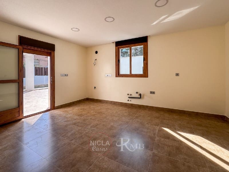 4 Zimmer Villa zu verkaufen in San Juan de los Terreros mit Pool Garage - 849.000 € (Ref: 8828105)