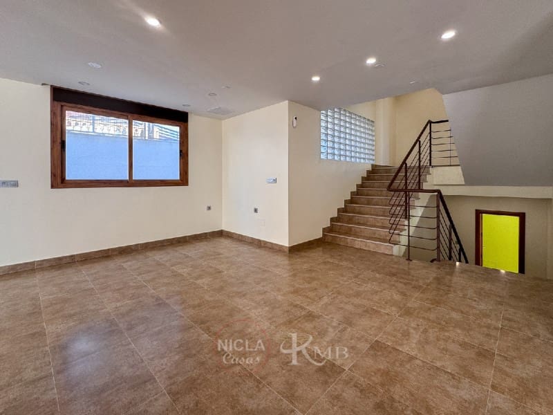 4 Zimmer Villa zu verkaufen in San Juan de los Terreros mit Pool Garage - 849.000 € (Ref: 8828105)