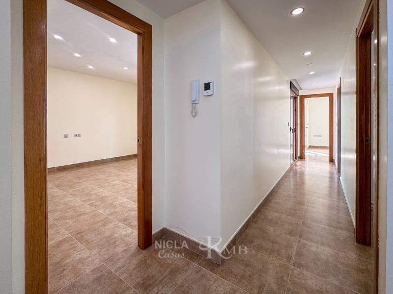 4 Zimmer Villa zu verkaufen in San Juan de los Terreros mit Pool Garage - 849.000 € (Ref: 8828105)