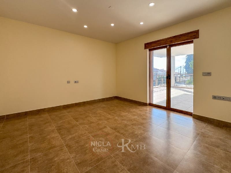 4 Zimmer Villa zu verkaufen in San Juan de los Terreros mit Pool Garage - 849.000 € (Ref: 8828105)