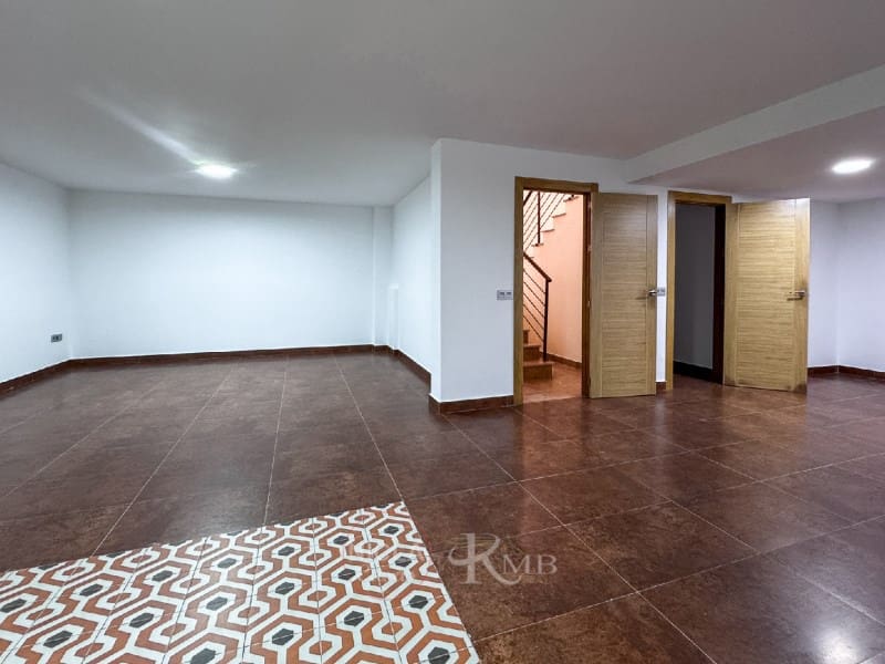 4 Zimmer Villa zu verkaufen in San Juan de los Terreros mit Pool Garage - 849.000 € (Ref: 8828105)