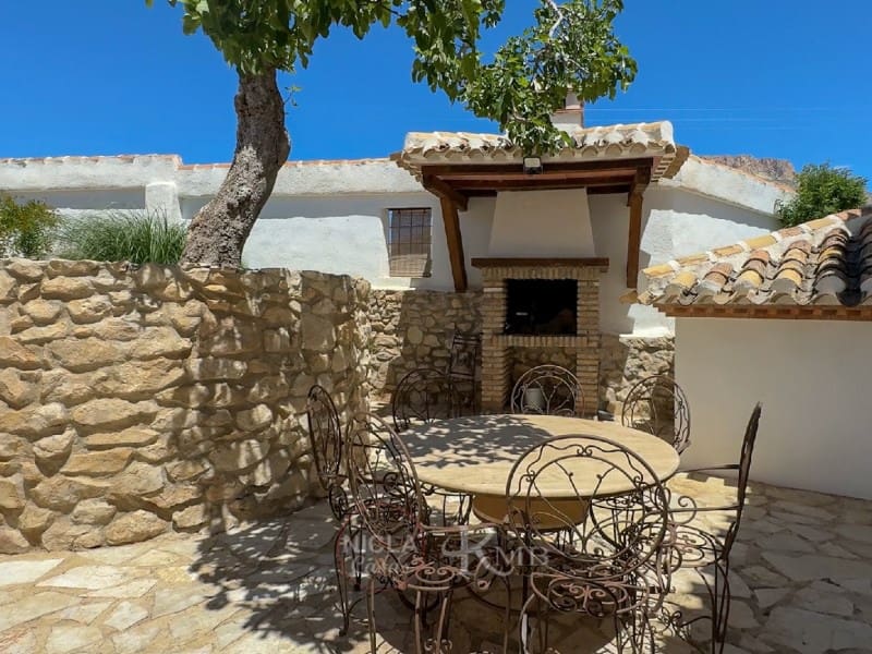 13 soverom Villa til salgs i Velez-Blanco med svømmebasseng - € 1 300 000 (Ref: 9075032)