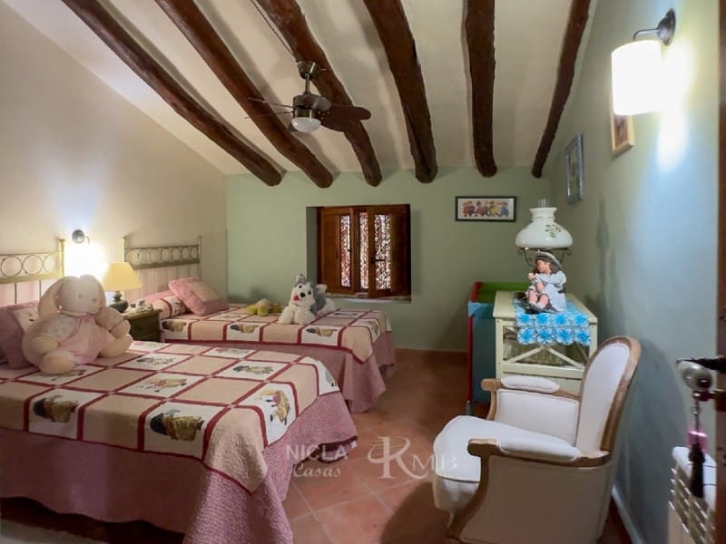 13 soverom Villa til salgs i Velez-Blanco med svømmebasseng - € 1 300 000 (Ref: 9075032)