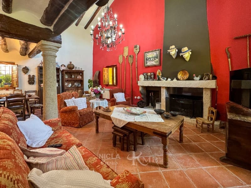 13 soverom Villa til salgs i Velez-Blanco med svømmebasseng - € 1 300 000 (Ref: 9075032)