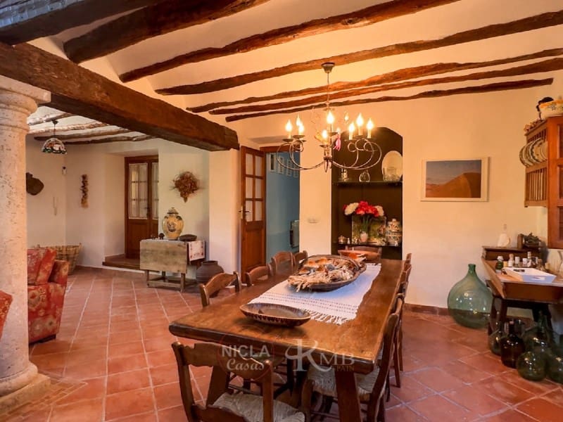 13 soverom Villa til salgs i Velez-Blanco med svømmebasseng - € 1 300 000 (Ref: 9075032)