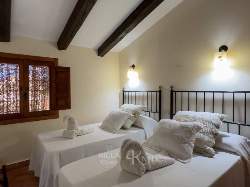 13 soverom Villa til salgs i Velez-Blanco med svømmebasseng - € 1 300 000 (Ref: 9075032)